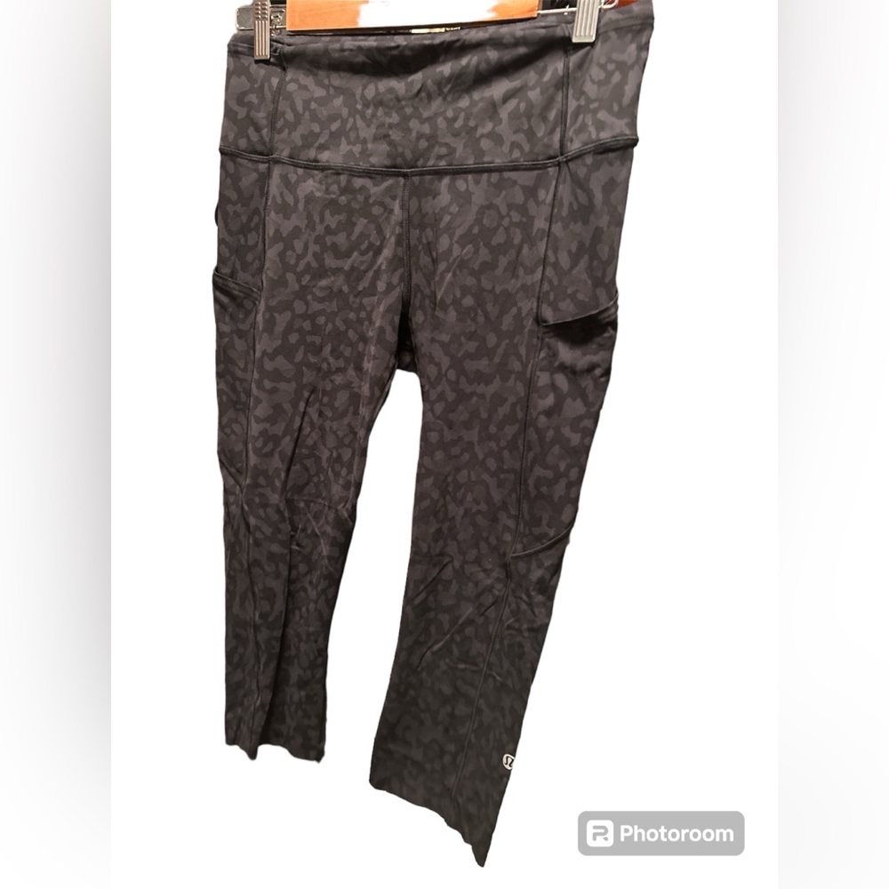 LuLulemon Size 10 cropped leggings